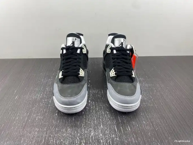 Fear Retro (2013) 626969-030 Pack Jordan 4 0505